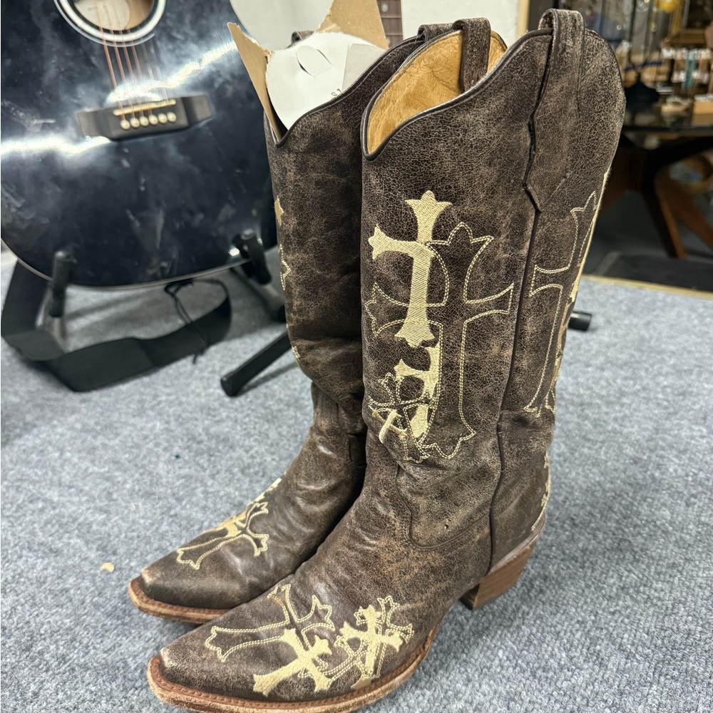 Corral Brown Distressed Leather Western Cross-Embroidered Boots Size 10